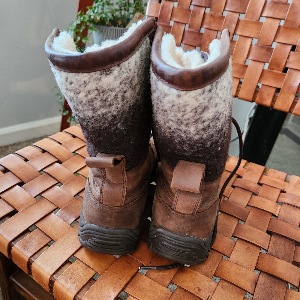 UGG Adirondack II Brown Snow Boots Size 8 Leather Wool Waterproof Vibram - Picture 4 of 6